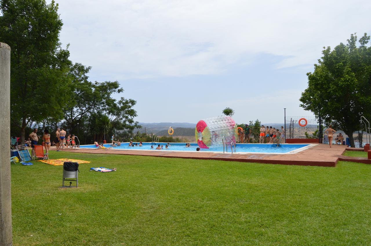 Camping La Brena Hotel Almodóvar del Río Buitenkant foto